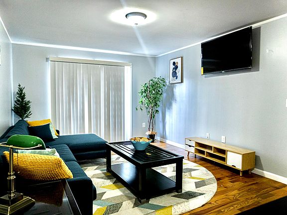 Showroom Living room