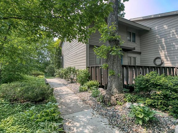 3rd image of 173 Birnamwood Dr