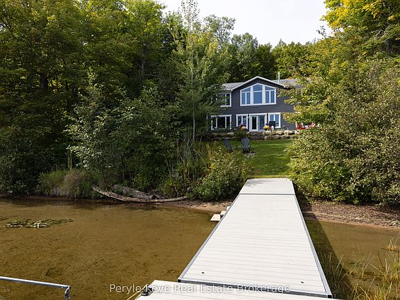 3rd image of 1054 Inawendawin Rd