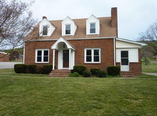 1645 Narcissus St, Salem, VA 24153