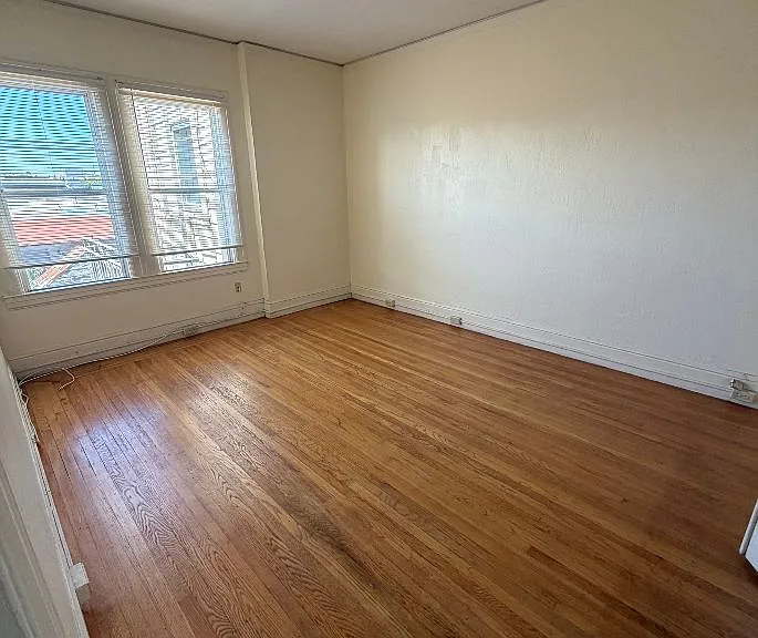 2585 San Bruno Ave #9 — Photo 4