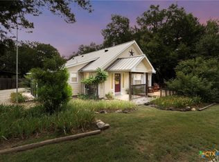 2265 Candlelight Dr, Canyon Lake, TX 78133