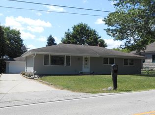 10711 W Bobolink Ave, Milwaukee, WI 53225