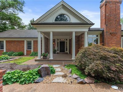 19 Woodbridge Manor Rd, Saint Louis, MO, 63141