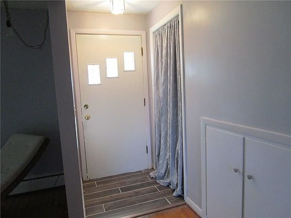 4th image of 90 Nichols St
