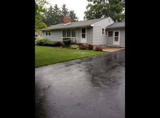 106 Meadow Ln, Elbridge, NY 13060