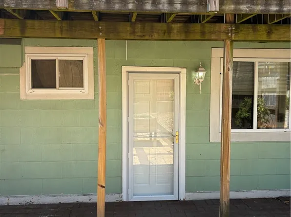305 S Pennsylvania Ave APT 1, Greensburg, PA 15601