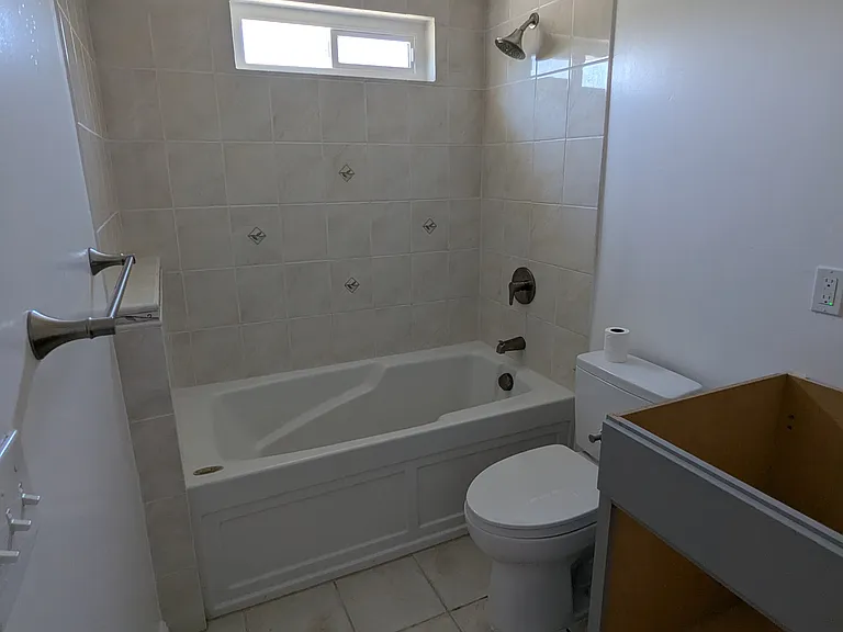 817 Hickory Ct — Photo 7