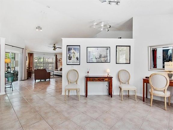 3rd image of 838 Laurelcrest Dr