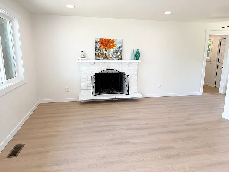 5224 108th Street Ct W — Photo 2