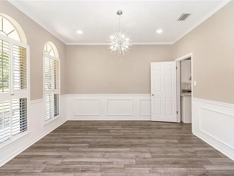 7490 Quency Dr — Photo 13
