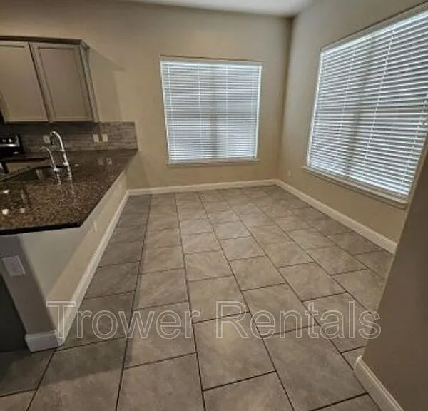 1021 E 90th Ct — Photo 40
