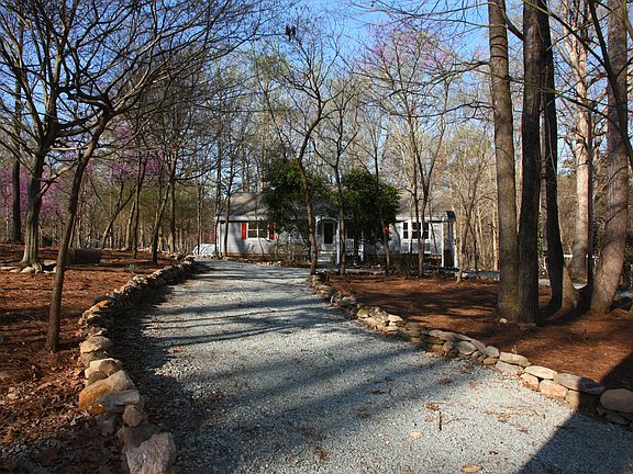 1423 Pleasant Green Road