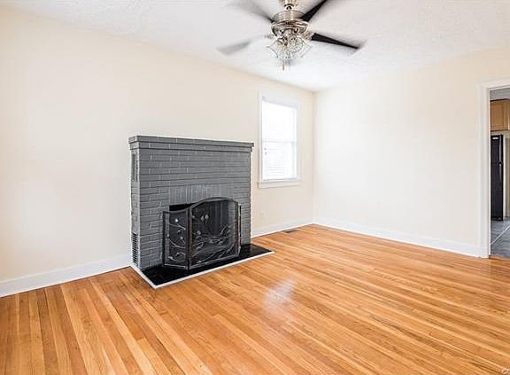 3rd image of 3443 McGuire Dr