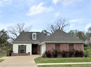 31 Ashburn Woods Ave, Natchez, MS 39120