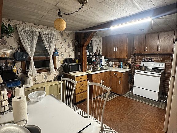 4th image of 200 Callodine Ave