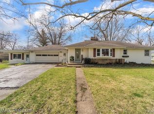 600 E Princeton Dr, Durand, MI