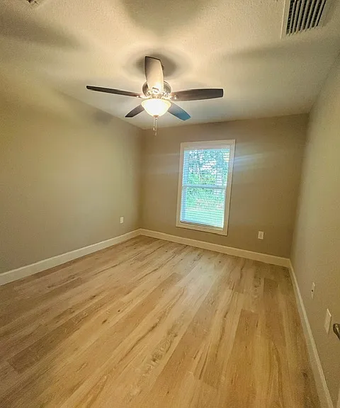 4668 Adderton Ave — Photo 15