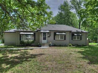 7531 Antioch Rd, Overland Park, KS 66204