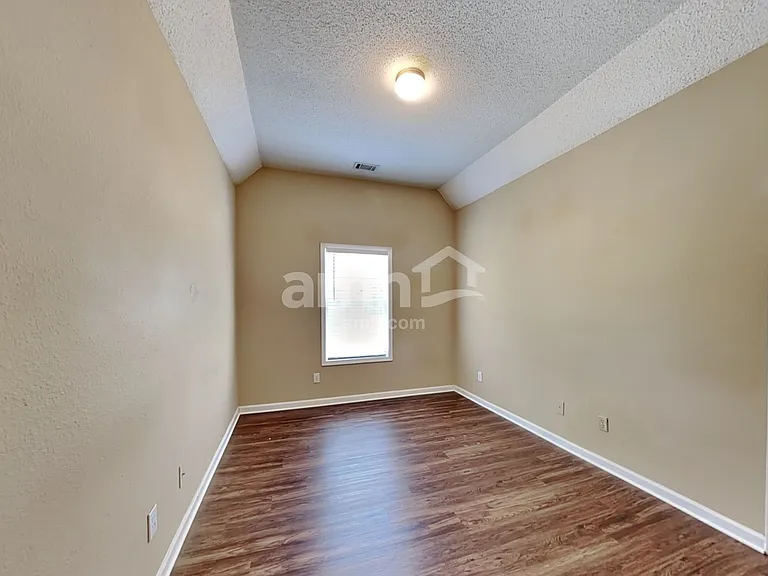 3083 Newtons Crest Cir — Photo 16