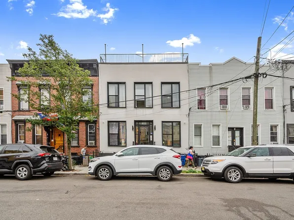 1676 Jefferson Ave, Flushing, NY 11385