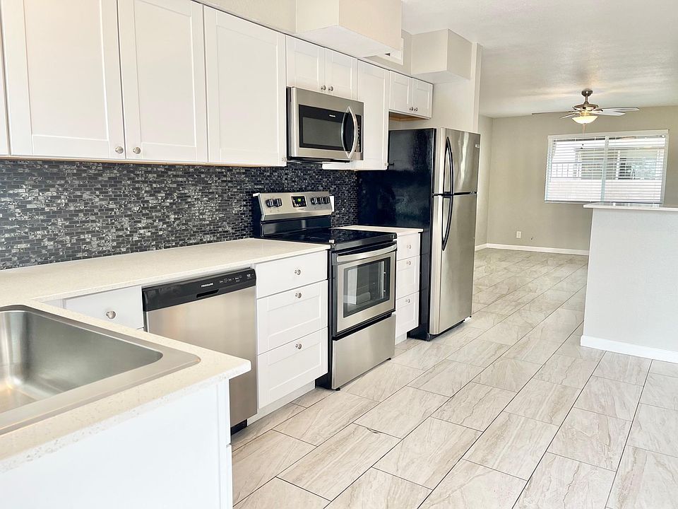 1st image of 3024 N 39th St APT 15