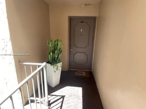 (undisclosed Address), Davie, FL 33324