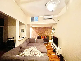 Rented by Century 21 Premier 