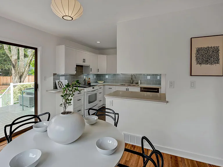 808 W Armour St — Photo 26