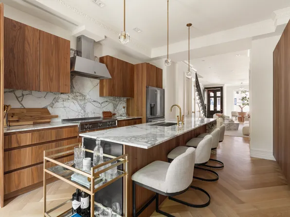 304 West 137th Street image 6 of 25