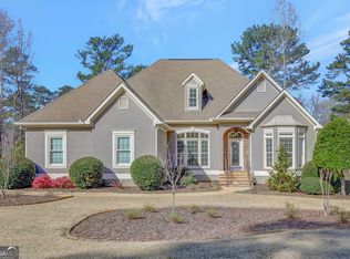 97 Preswick Park Dr, Newnan, GA