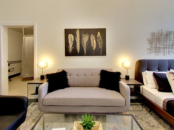 5th image of 1731 15th St #220