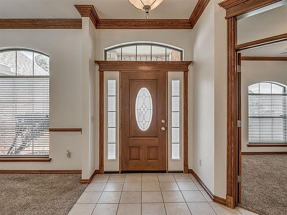5th image of 12432 Elizabeth Dr