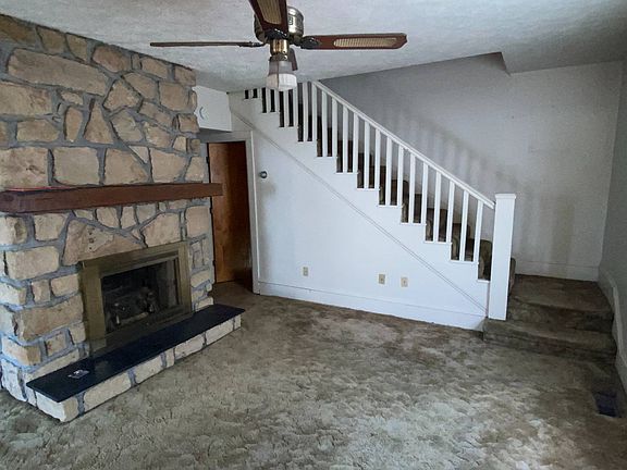 4th image of 114 Hunt Ave