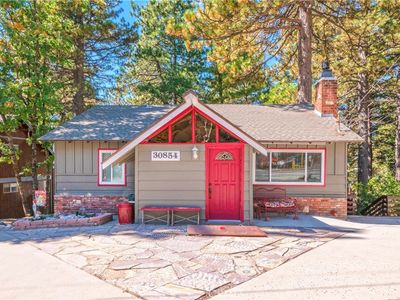 30854 Live Oak Dr, Running Springs, CA, 92382