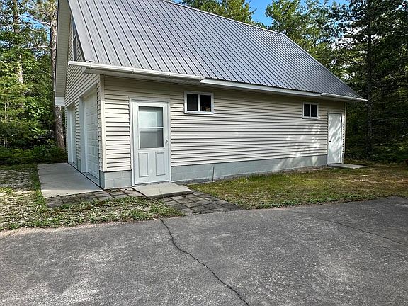 3rd image of 32098 W Pal Rd