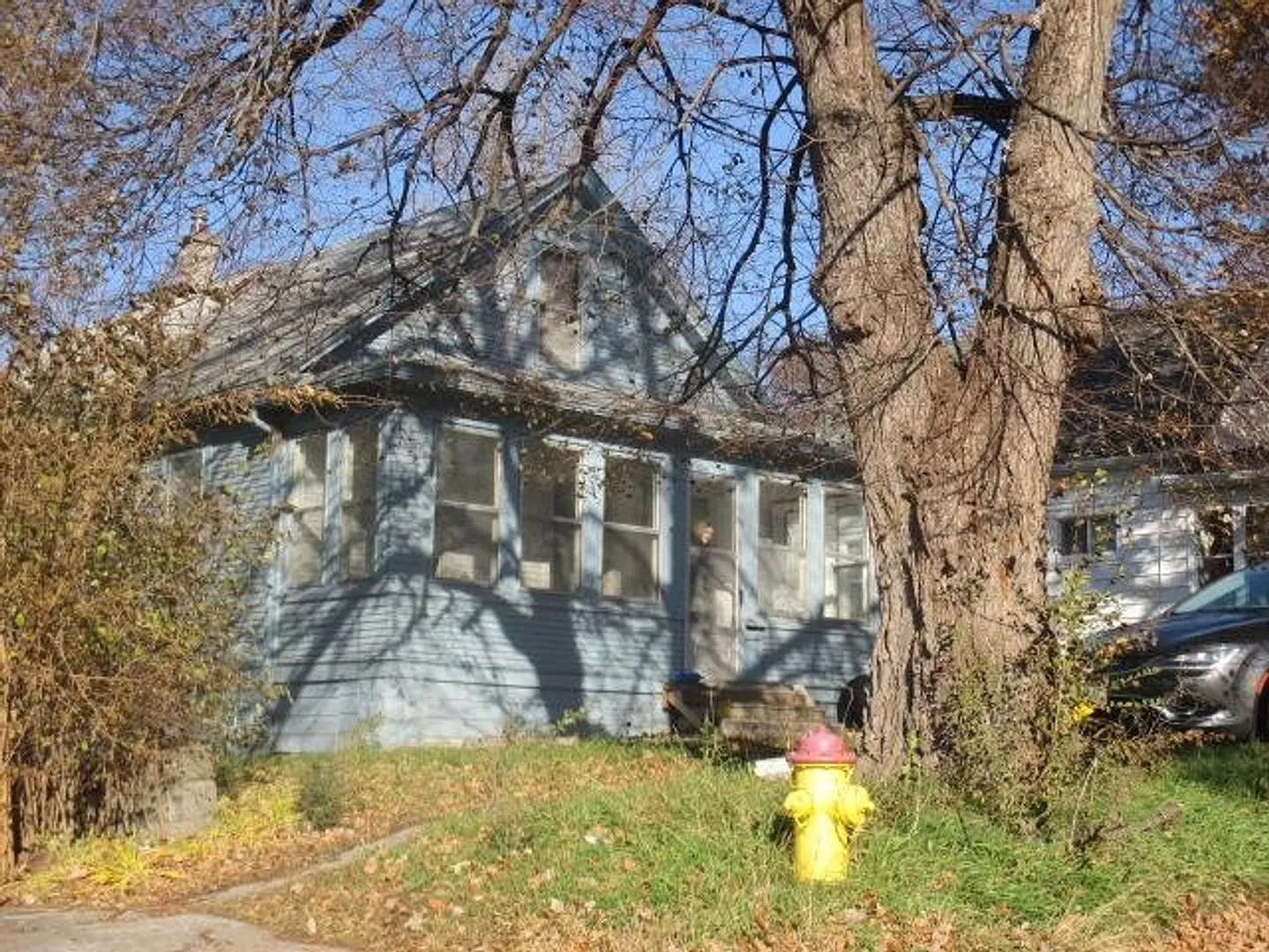 2 bed 1 bath off street parking $1150 — Photo 1