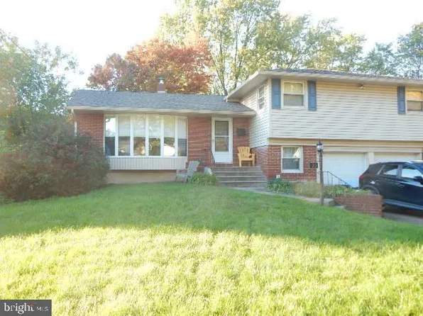 20 Coach Ln, Cherry Hill, NJ 08002