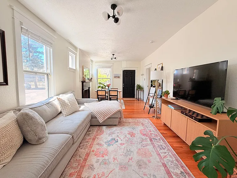 3300 Meade St — Photo 7