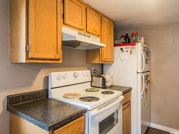 3rd image of 201 E Vine St #3