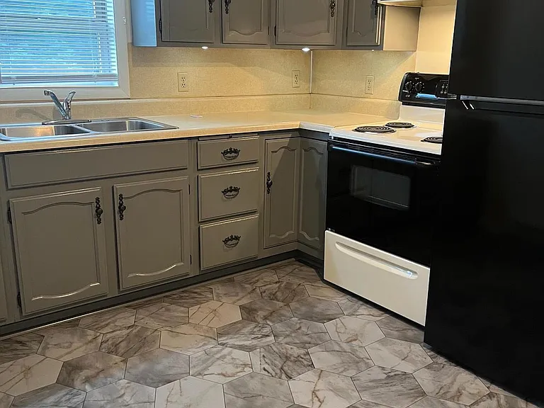 5390 Main Marion St #2 — Photo 4
