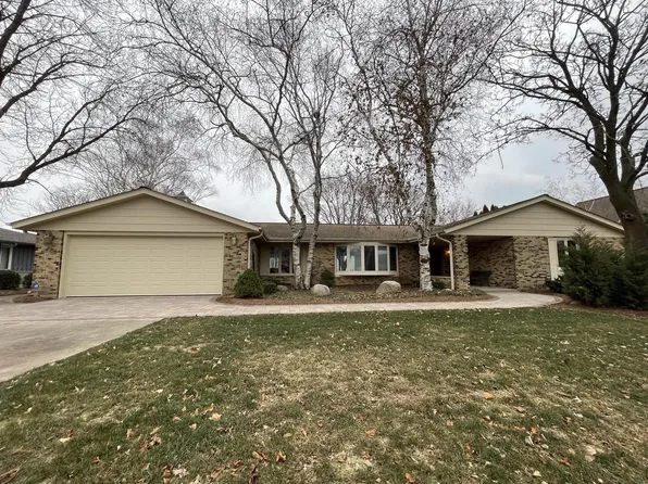 1104 Noridge TRAIL, Port Washington, WI 53074