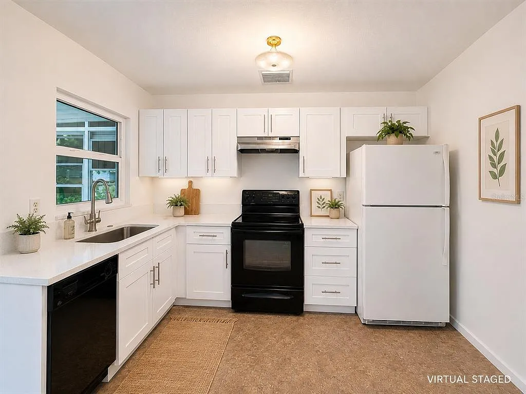 3 bed, 2.0 bath, 1293 sqft, $1,690 — Photo 3