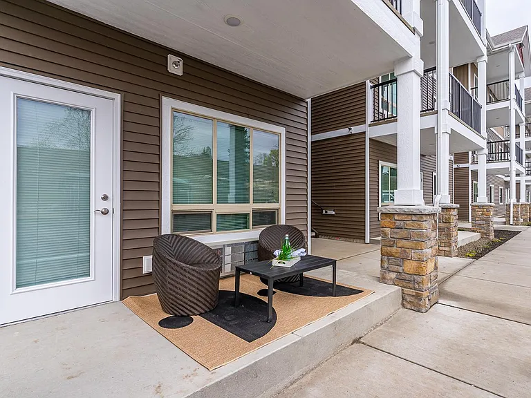 2513 N Regal St — Photo 14