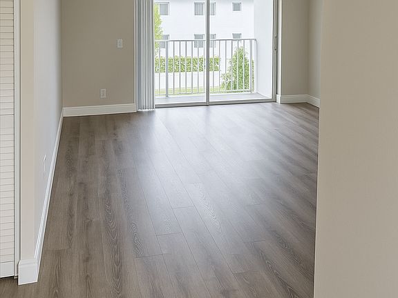 5th image of 965 Manor Dr #A-16