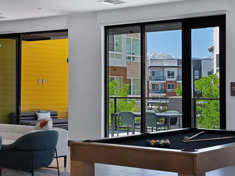 Halcyon Apartments — Photo 42