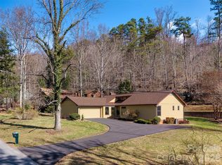 63 Pinecroft Rd, Asheville, NC 28804