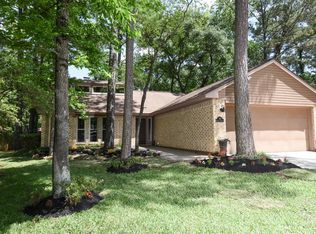 30 Pinewood Forest Ct, Spring, TX 77381