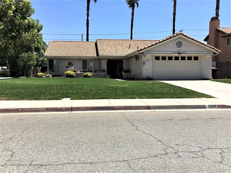 0 Tomiko Dr — Photo 16