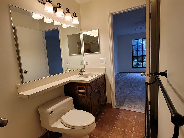 433 Danbury Ln #433 — Photo 32
